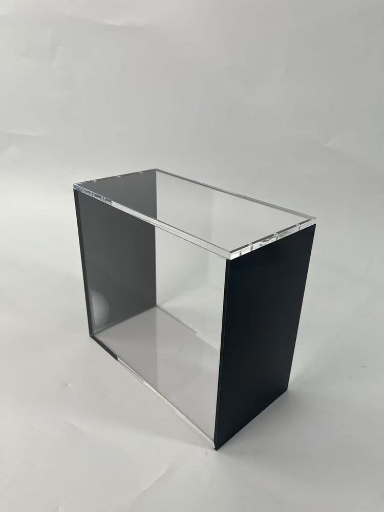 Evoretro Magnetische Acryl Display Case für ETB mit farbigen Seiten - Schwarz