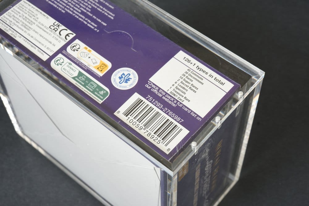 Evoretro Acryl Display Case für Bandai One Piece TCG Booster Box (Englisch)