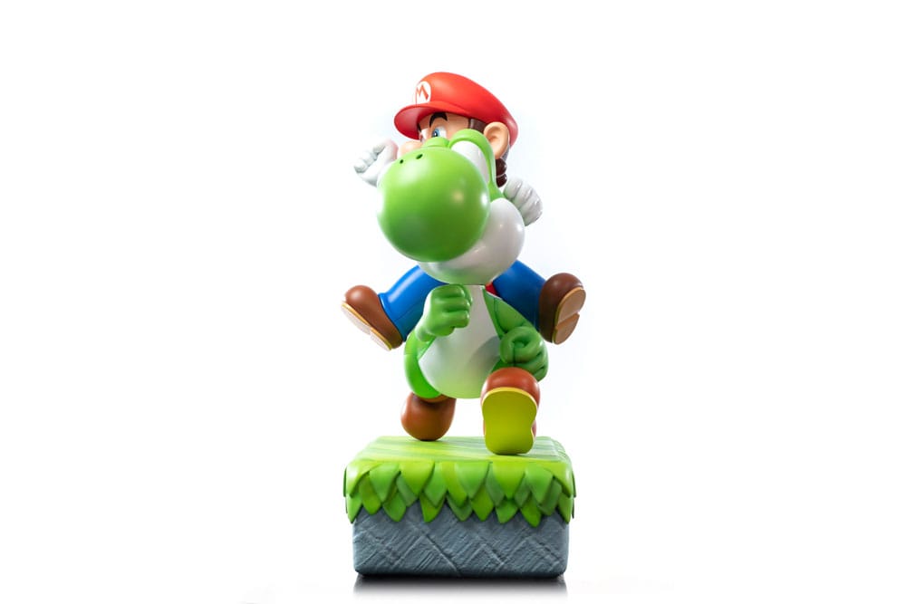 Super Mario Statue Mario & Yoshi Exclusive Edition 48 cm