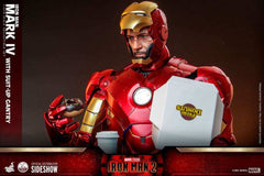 Iron Man 2 1/4 Iron Man Mark IV mit Suit-Up Gantry 49 cm  HOT TOYS