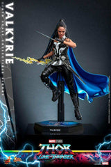 Thor Love and Thunder Masterpiece 1/6 Valkyrie 28 cm HOT TOYS - Smalltinytoystore