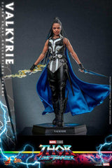 Thor Love and Thunder Masterpiece 1/6 Valkyrie 28 cm HOT TOYS - Smalltinytoystore