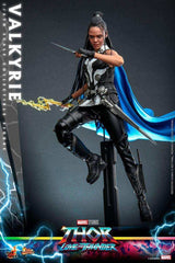 Thor Love and Thunder Masterpiece 1/6 Valkyrie 28 cm HOT TOYS - Smalltinytoystore