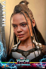 Thor Love and Thunder Masterpiece 1/6 Valkyrie 28 cm HOT TOYS - Smalltinytoystore