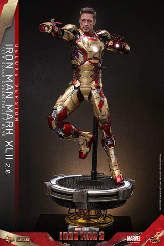 Iron Man 3 Movie Masterpiece Diecast 1/6 Iron Man Mark XLII (2.0) Deluxe HOT TOYS