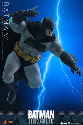 Batman: The Dark Knight Returns Comic Masterpiece Actionfigur 1/6 Batman 32 cm HOT TOYS