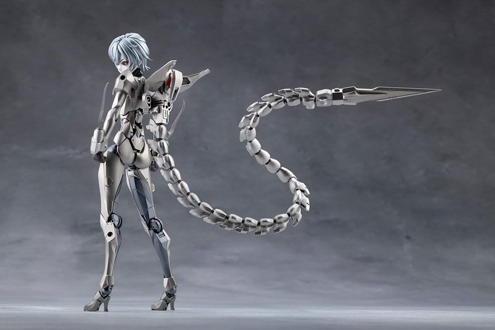 Megalomaria Unlimited Universe Plastic Model Kit Wreckage Hunter 25 cm