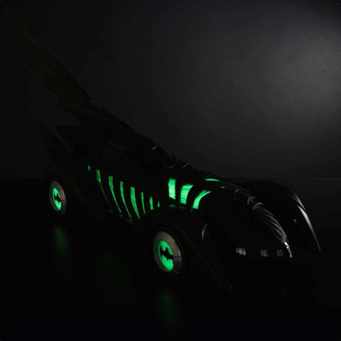 Batman Forever DC Multiverse Batmobile Glow in the Dark Edition (Gold Label) 79 cm