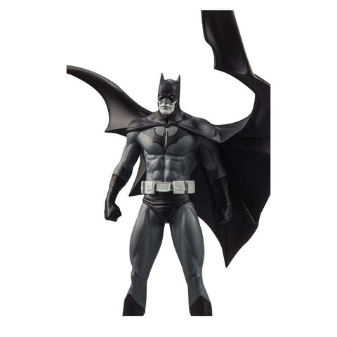 DC Direct Resin Statue Batman Black & White Batman (by Jorge Jimenez) 27 cm - Smalltinytoystore