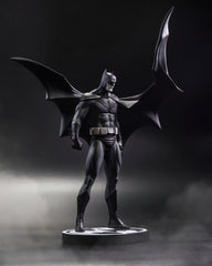 DC Direct Resin Statue Batman Black & White Batman (by Jorge Jimenez) 27 cm - Smalltinytoystore