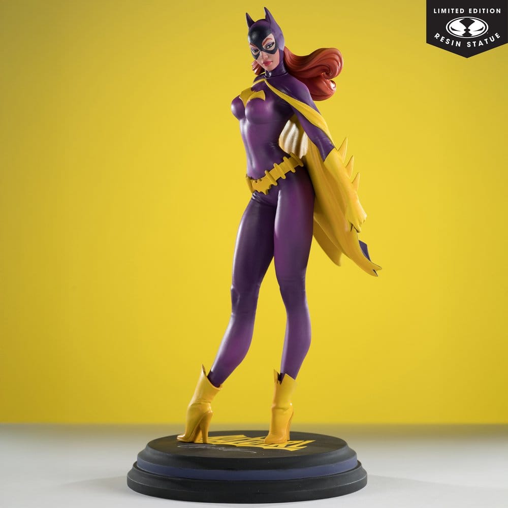 DC Cover Girls Statue 1/8 Batgirl by J. Scott Campbell 25 cm
