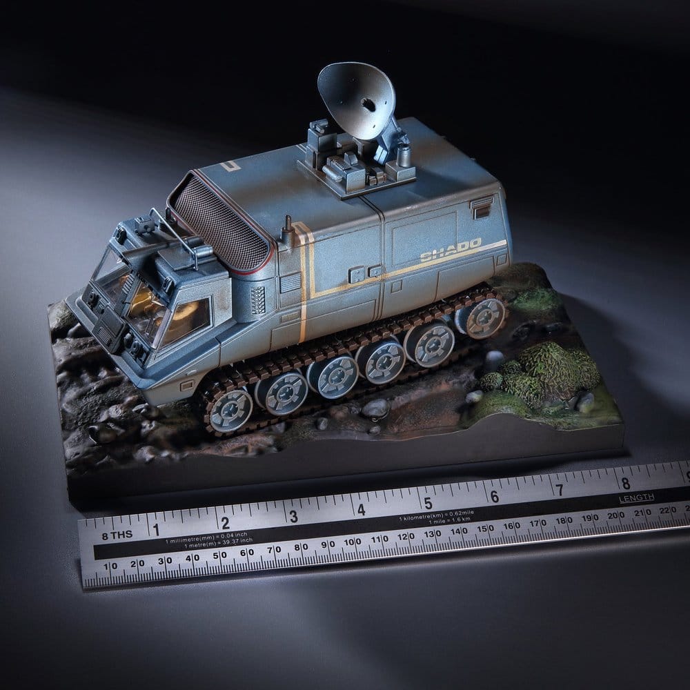 UFO Die-Cast Modell S.H.A.D.O. Mobile (with Radar) 17 cm