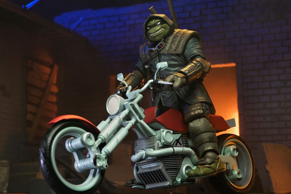 Teenage Mutant Ninja Turtles (The Last Ronin The Lost Years) Actionfigur Casey Marie with Last Ronin Motorcycle 18 cm