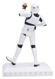 Original Stormtrooper Figur Raise a Glass 17 cm