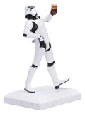 Original Stormtrooper Figur Raise a Glass 17 cm
