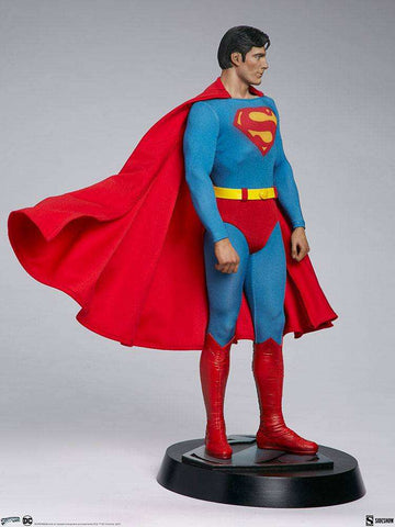 Superman Premium Format Statue Superman: The Movie 52 cm