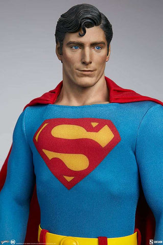 Superman Premium Format Statue Superman: The Movie 52 cm