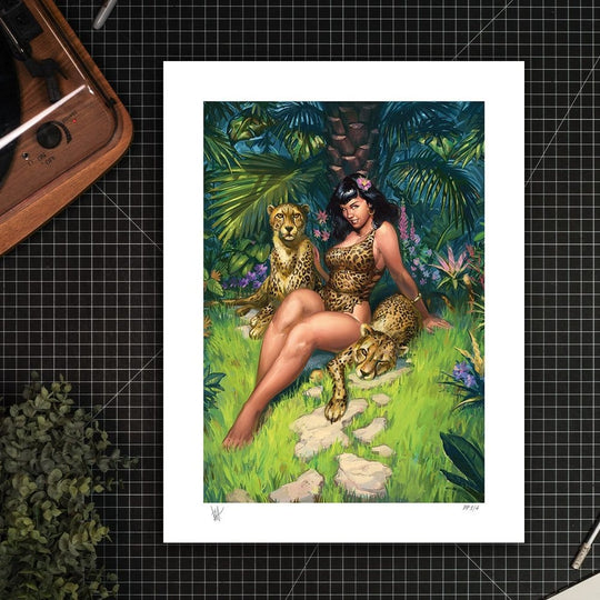 Bettie Page Kunstdruck Jungle Bettie 46 x 61 cm - ungerahmt