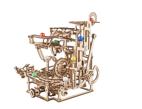 Ugears Modellbausatz aus Holz Murmelbahn mit Stufenwinde