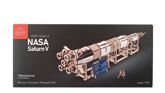 NASA Modellbausatz aus Holz Saturn V