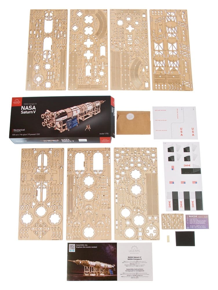 NASA Modellbausatz aus Holz Saturn V