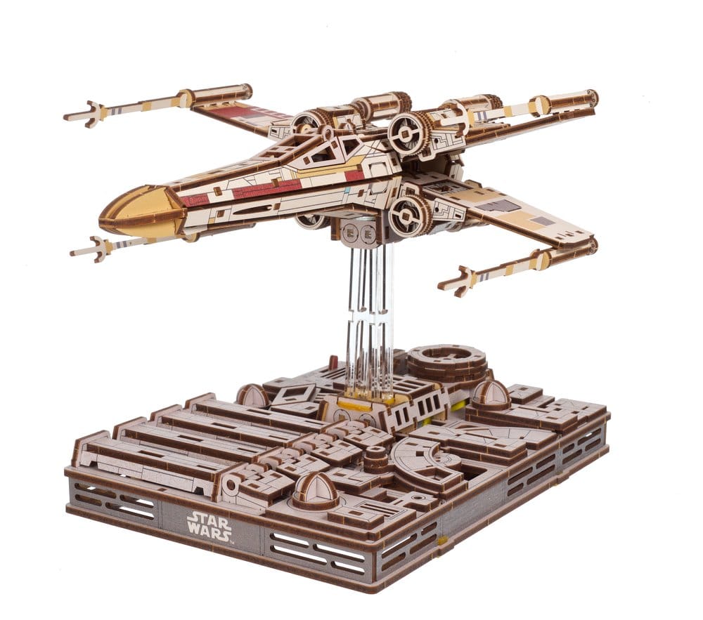 Star Wars Modellbausatz aus Holz Luke Skywalker's X-Wing Starfighter