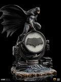 Zack Snyder's Justice League Deluxe Art Scale Statue 1/10 Batman on Batsignal 28 cm - Smalltinytoystore
