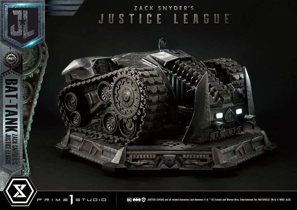Zack Snyder's Justice League Museum Masterline Diorama Bat-Tank 36 cm - Smalltinytoystore