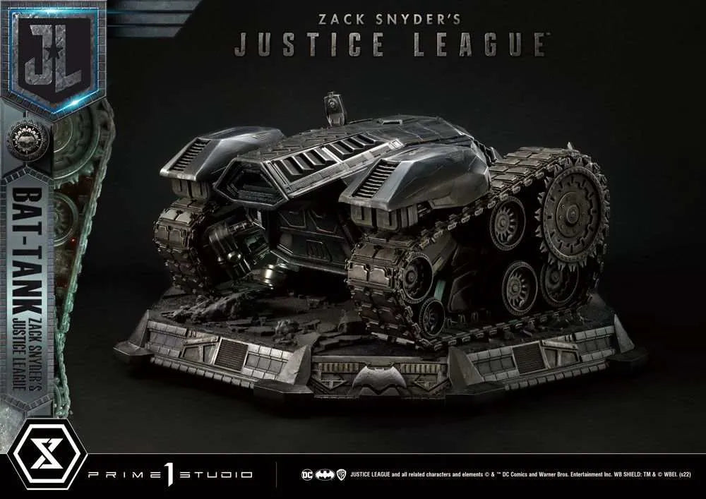 Zack Snyder's Justice League Museum Masterline Diorama Bat-Tank 36 cm - Smalltinytoystore
