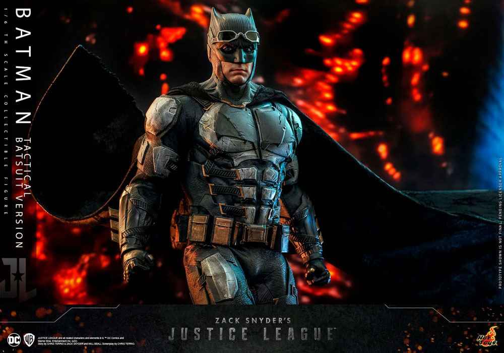 Zack Snyder`s Justice League 1/6 Batman (Tactical Batsuit Version) 33 cm - Smalltinytoystore