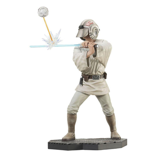 Star Wars Episode IV Milestones Statue 1/6 Luke Skywalker (Training) 30 cm - Smalltinytoystore